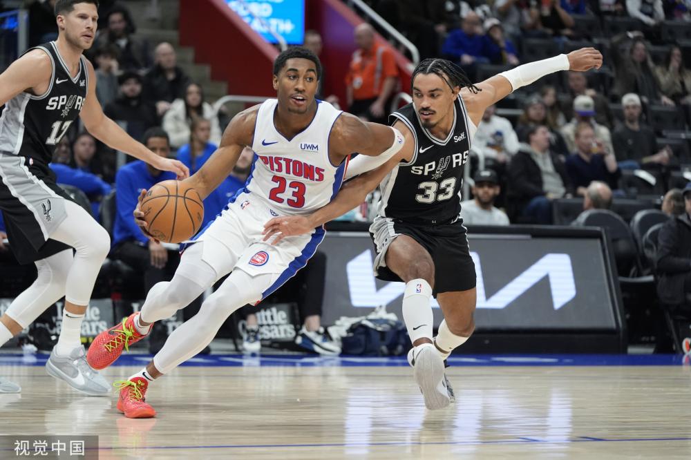 巴黎虽然星 巴黎虽然星